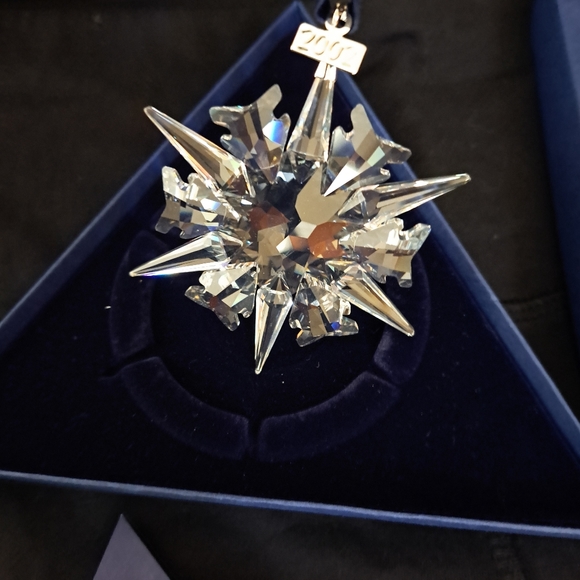 Swarovski Annual 2006 Crystal Limited Edition Christmas Star Ornament - Picture 2 of 4